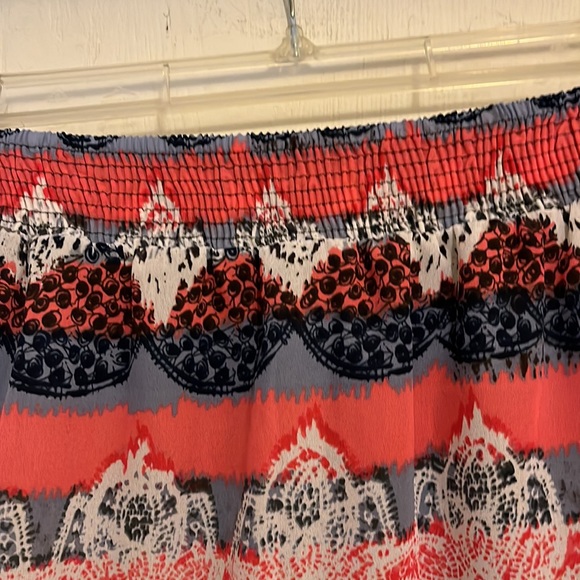 💟4/$10 NWT-Skirt - Picture 2 of 3